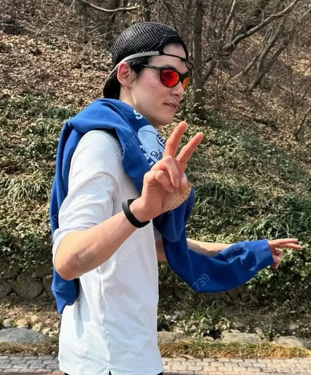 thumbnail-0